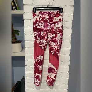Under Armour Leggings Womens Red Pink Tie Dye‎ Paint Splatter Mesh Ankle Crop XS